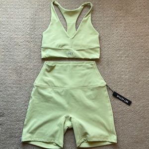 Set Active NWT Matching Set (Luxform)